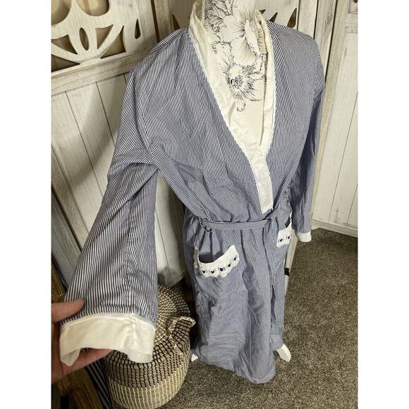 Celestial Dreams Women's Nightgown Small 4-6 L/S Blue White Stripe Robe Pockets - Picture 2 of 8